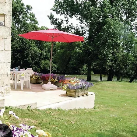 Riverside Retreat Ferienhaus La Barde