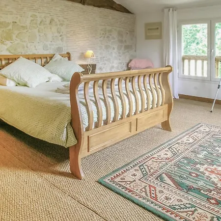 Riverside Retreat * La Barde