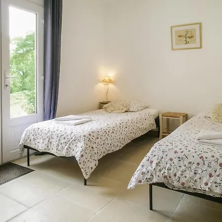Riverside Retreat Holiday home