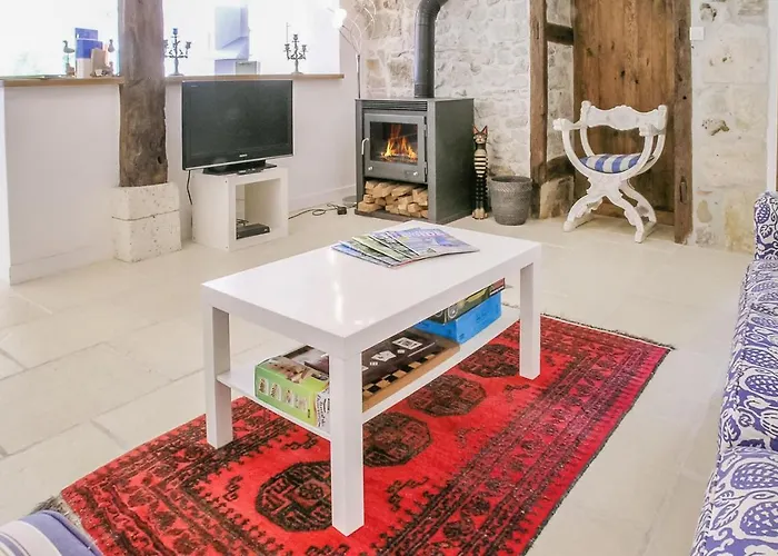 Riverside Retreat * La Barde