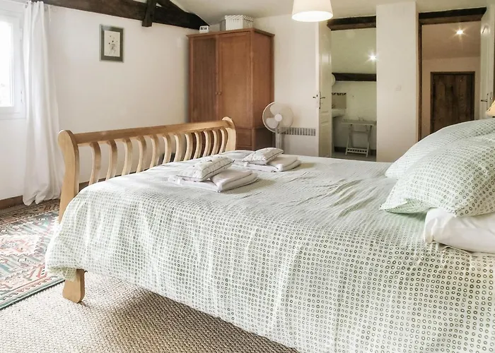 Дом отдыха Riverside Retreat La Barde